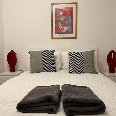 Lovely Serviced Apartment, Free Parking, Oxford Esterno foto
